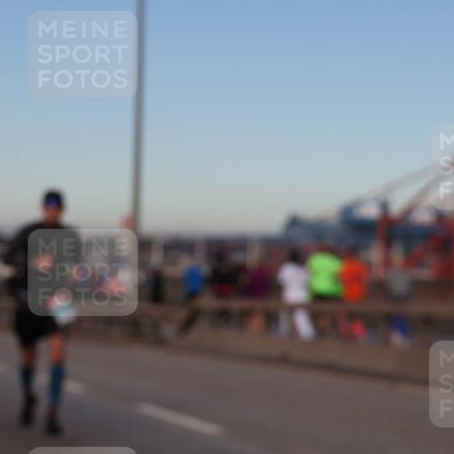 03.10.2024 - Köhlbrandbrückenlauf Matties Gatica Varas http://msf.ph/oto/7207154 03.10.2024 09:33:34 Position 2  meine-sportfotos.de