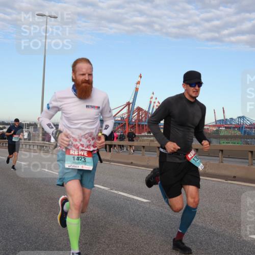 03.10.2024 - Köhlbrandbrückenlauf Matties Gatica Varas http://msf.ph/oto/7207212 03.10.2024 09:33:36 Position 2 1743, 1423 meine-sportfotos.de