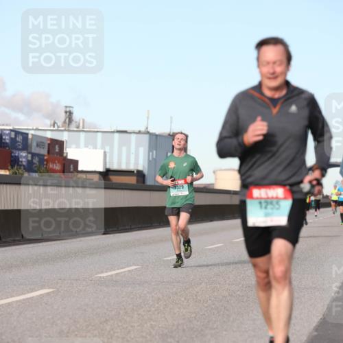 03.10.2024 - Köhlbrandbrückenlauf Fuchs,  Jonas http://msf.ph/oto/7207442 03.10.2024 09:43:29 Position 3 1329, 1255 meine-sportfotos.de