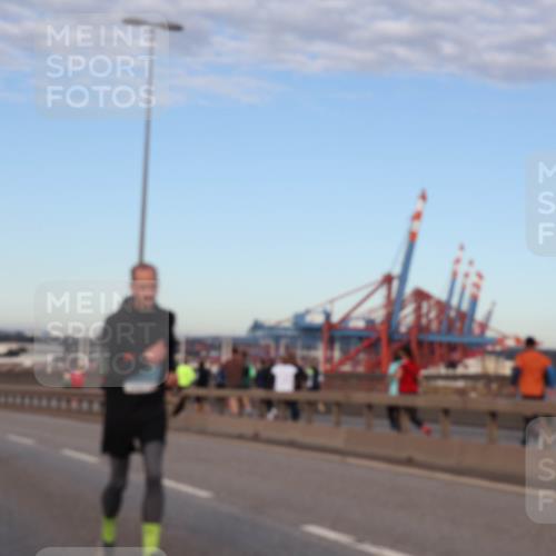 03.10.2024 - Köhlbrandbrückenlauf Matties Gatica Varas http://msf.ph/oto/7207657 03.10.2024 09:33:57 Position 2  meine-sportfotos.de