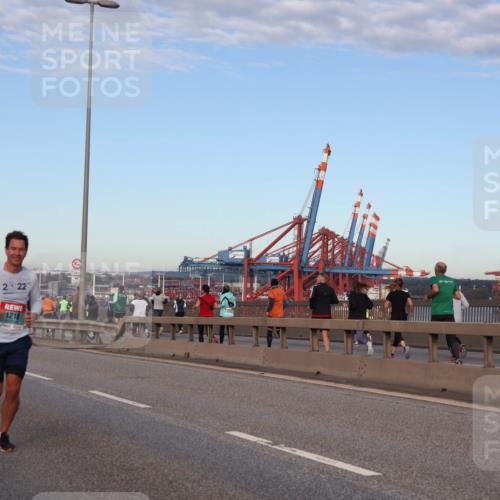 03.10.2024 - Köhlbrandbrückenlauf Matties Gatica Varas http://msf.ph/oto/7207808 03.10.2024 09:34:00 Position 2 2022, 1218 meine-sportfotos.de