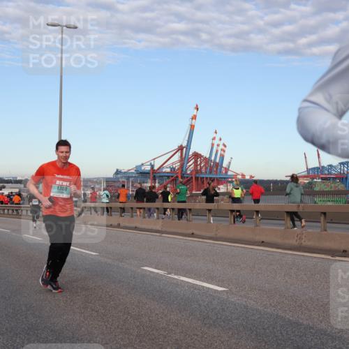 03.10.2024 - Köhlbrandbrückenlauf Matties Gatica Varas http://msf.ph/oto/7207931 03.10.2024 09:34:02 Position 2 1308, 2 meine-sportfotos.de