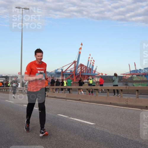 03.10.2024 - Köhlbrandbrückenlauf Matties Gatica Varas http://msf.ph/oto/7207953 03.10.2024 09:34:02 Position 2  meine-sportfotos.de