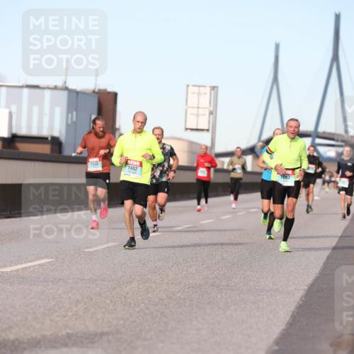 03.10.2024 - Köhlbrandbrückenlauf Fuchs,  Jonas http://msf.ph/oto/7207972 03.10.2024 09:43:37 Position 3 1533, 1067, 1482 meine-sportfotos.de