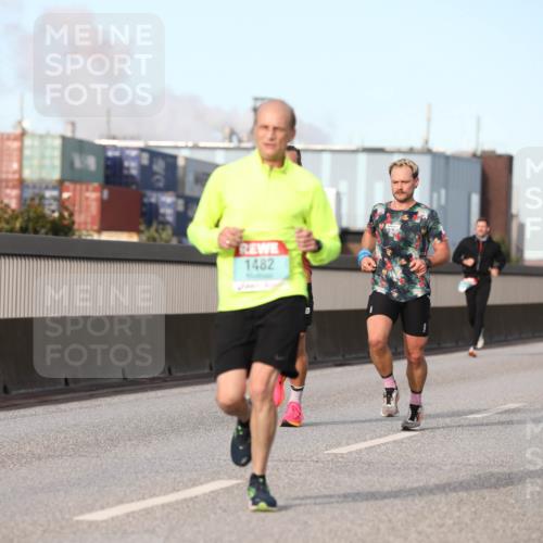 03.10.2024 - Köhlbrandbrückenlauf Fuchs,  Jonas http://msf.ph/oto/7208023 03.10.2024 09:43:40 Position 3 1482, 106 meine-sportfotos.de