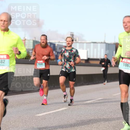 03.10.2024 - Köhlbrandbrückenlauf Fuchs,  Jonas http://msf.ph/oto/7208108 03.10.2024 09:43:42 Position 3 1482, 1533, 1067 meine-sportfotos.de