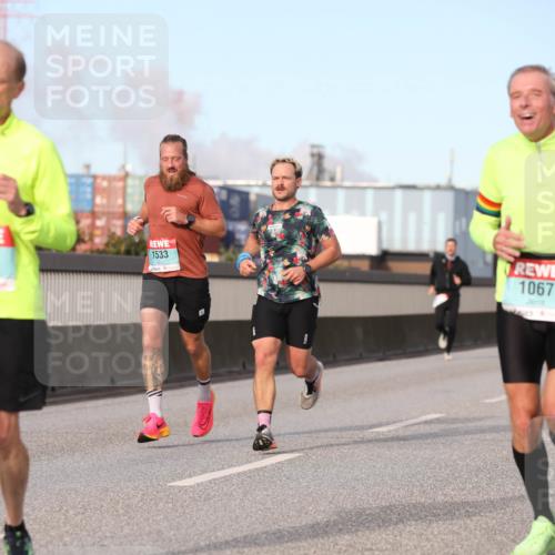 03.10.2024 - Köhlbrandbrückenlauf Fuchs,  Jonas http://msf.ph/oto/7208125 03.10.2024 09:43:42 Position 3 1482, 1533, 1067 meine-sportfotos.de