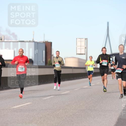 03.10.2024 - Köhlbrandbrückenlauf Fuchs,  Jonas http://msf.ph/oto/7208220 03.10.2024 09:43:45 Position 3 1016, 1140, 1197, 1437 meine-sportfotos.de