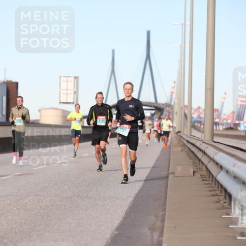 03.10.2024 - Köhlbrandbrückenlauf Fuchs,  Jonas http://msf.ph/oto/7208249 03.10.2024 09:43:45 Position 3 1140, 1016, 1197, 1437 meine-sportfotos.de