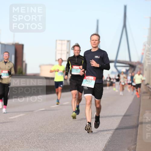 03.10.2024 - Köhlbrandbrückenlauf Fuchs,  Jonas http://msf.ph/oto/7208348 03.10.2024 09:43:47 Position 3 1197, 1437 meine-sportfotos.de