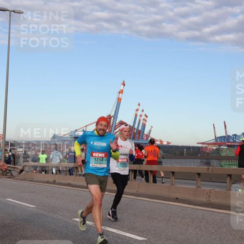 03.10.2024 - Köhlbrandbrückenlauf Matties Gatica Varas http://msf.ph/oto/7208387 03.10.2024 09:34:18 Position 2 1260, 4, 1213, 1529 meine-sportfotos.de