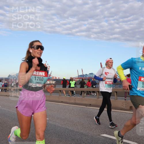 03.10.2024 - Köhlbrandbrückenlauf Matties Gatica Varas http://msf.ph/oto/7208441 03.10.2024 09:34:20 Position 2 1260, 4, 1529, 19342, 1213 meine-sportfotos.de