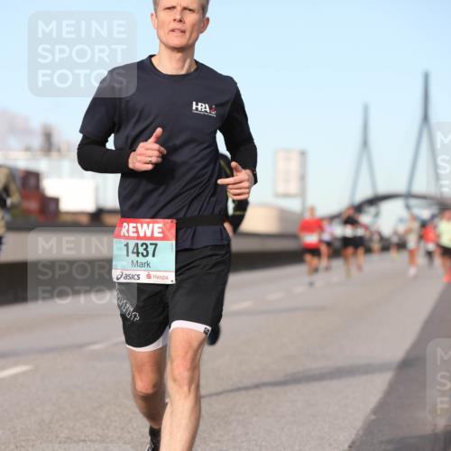 03.10.2024 - Köhlbrandbrückenlauf Fuchs,  Jonas http://msf.ph/oto/7208457 03.10.2024 09:43:50 Position 3 1437 meine-sportfotos.de