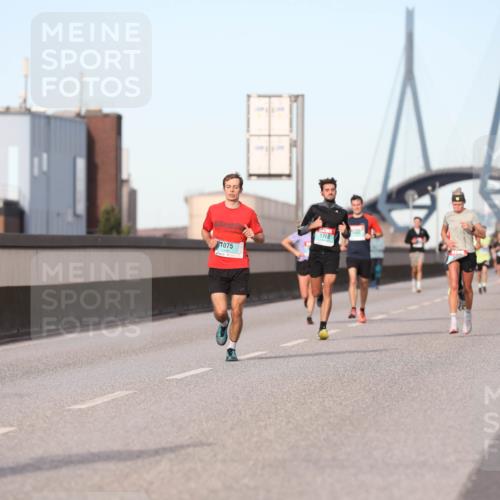 03.10.2024 - Köhlbrandbrückenlauf Fuchs,  Jonas http://msf.ph/oto/7208509 03.10.2024 09:43:53 Position 3  meine-sportfotos.de