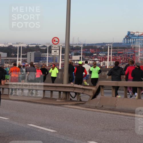 03.10.2024 - Köhlbrandbrückenlauf Matties Gatica Varas http://msf.ph/oto/7208515 03.10.2024 09:34:29 Position 2  meine-sportfotos.de
