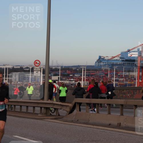 03.10.2024 - Köhlbrandbrückenlauf Matties Gatica Varas http://msf.ph/oto/7208532 03.10.2024 09:34:29 Position 2 1310, 1500 meine-sportfotos.de