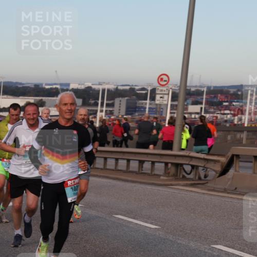 03.10.2024 - Köhlbrandbrückenlauf Matties Gatica Varas http://msf.ph/oto/7208623 03.10.2024 09:34:37 Position 2 1500, 1307, 102, 500 meine-sportfotos.de