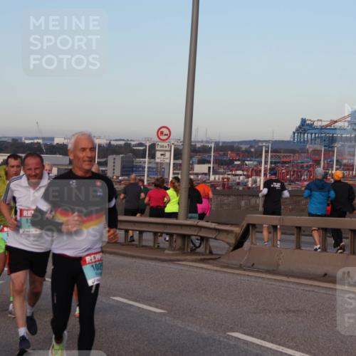 03.10.2024 - Köhlbrandbrückenlauf Matties Gatica Varas http://msf.ph/oto/7208636 03.10.2024 09:34:37 Position 2 1500, 1307, 13, 102, 1500, 18 meine-sportfotos.de