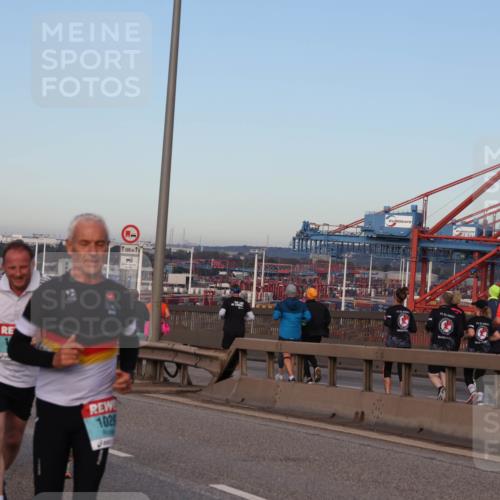 03.10.2024 - Köhlbrandbrückenlauf Matties Gatica Varas http://msf.ph/oto/7208650 03.10.2024 09:34:38 Position 2 1307, 1391, 102, 290, 1500 meine-sportfotos.de