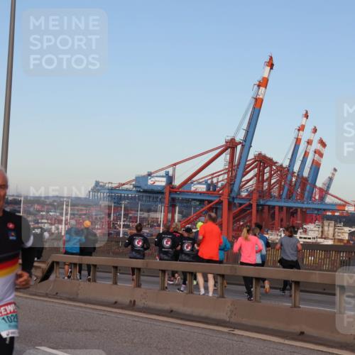 03.10.2024 - Köhlbrandbrückenlauf Matties Gatica Varas http://msf.ph/oto/7208660 03.10.2024 09:34:39 Position 2 1020, 928990 meine-sportfotos.de