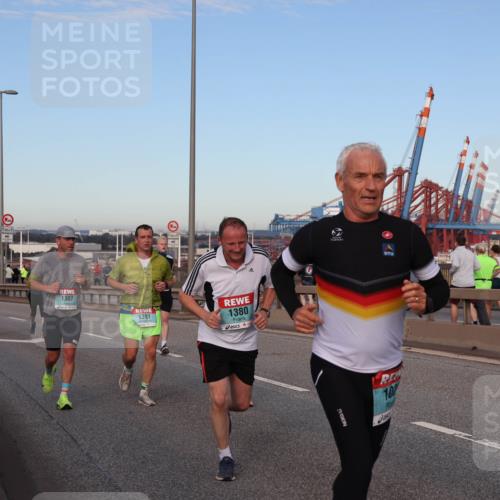 03.10.2024 - Köhlbrandbrückenlauf Matties Gatica Varas http://msf.ph/oto/7208675 03.10.2024 09:34:40 Position 2 1307, 1391, 1380, 102 meine-sportfotos.de