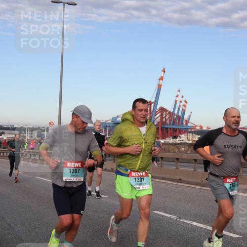 03.10.2024 - Köhlbrandbrückenlauf Matties Gatica Varas http://msf.ph/oto/7208709 03.10.2024 09:34:42 Position 2 1307, 1391, 7162 meine-sportfotos.de