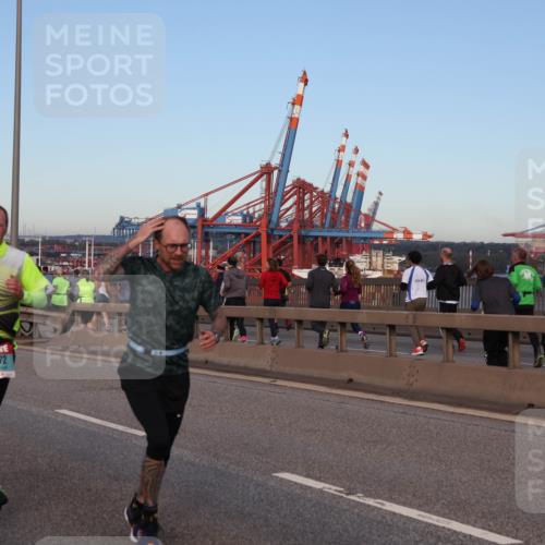 03.10.2024 - Köhlbrandbrückenlauf Matties Gatica Varas http://msf.ph/oto/7208754 03.10.2024 09:34:45 Position 2 1472 meine-sportfotos.de