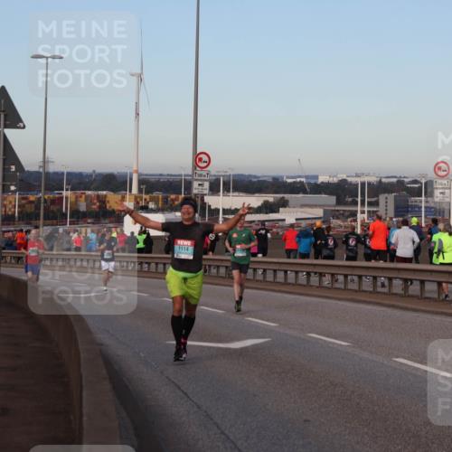 03.10.2024 - Köhlbrandbrückenlauf Matties Gatica Varas http://msf.ph/oto/7208821 03.10.2024 09:34:48 Position 2 1114, 1500, 1, 1500 meine-sportfotos.de