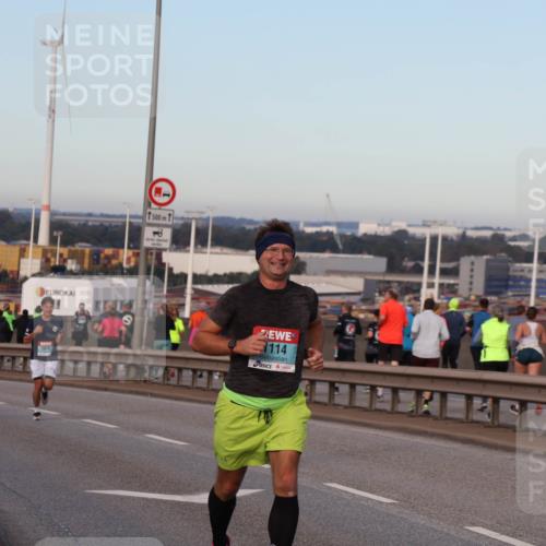 03.10.2024 - Köhlbrandbrückenlauf Matties Gatica Varas http://msf.ph/oto/7208931 03.10.2024 09:34:50 Position 2 500, 114, 500, 7 meine-sportfotos.de