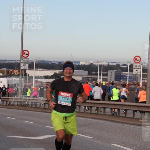 03.10.2024 - Köhlbrandbrückenlauf Matties Gatica Varas http://msf.ph/oto/7208942 03.10.2024 09:34:50 Position 2 2696, 1500, 1114, 1500, 18 meine-sportfotos.de