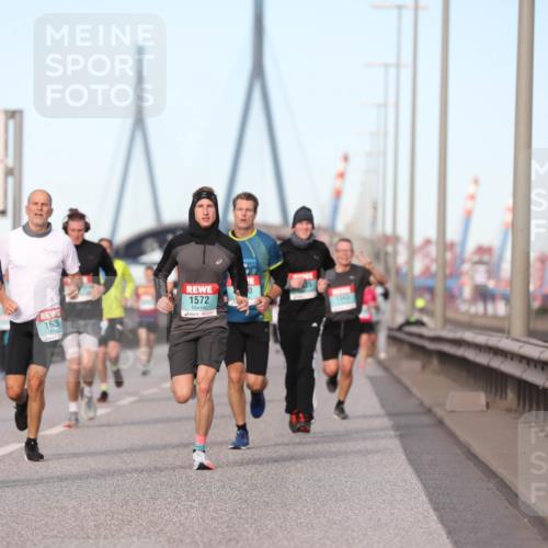 03.10.2024 - Köhlbrandbrückenlauf Fuchs,  Jonas http://msf.ph/oto/7208967 03.10.2024 09:44:20 Position 3 875, 163, 1572, 1543 meine-sportfotos.de