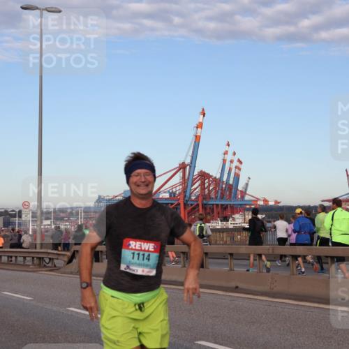 03.10.2024 - Köhlbrandbrückenlauf Matties Gatica Varas http://msf.ph/oto/7209048 03.10.2024 09:34:52 Position 2 1114 meine-sportfotos.de