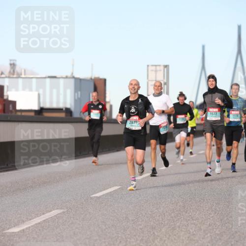 03.10.2024 - Köhlbrandbrückenlauf Fuchs,  Jonas http://msf.ph/oto/7209053 03.10.2024 09:44:21 Position 3 2875, 163, 1572, 1170 meine-sportfotos.de