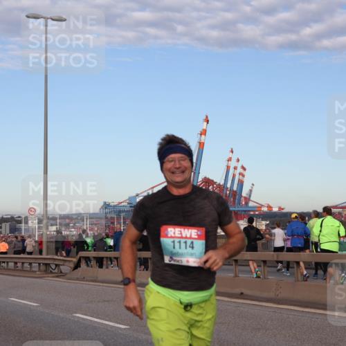 03.10.2024 - Köhlbrandbrückenlauf Matties Gatica Varas http://msf.ph/oto/7209061 03.10.2024 09:34:53 Position 2 1114 meine-sportfotos.de