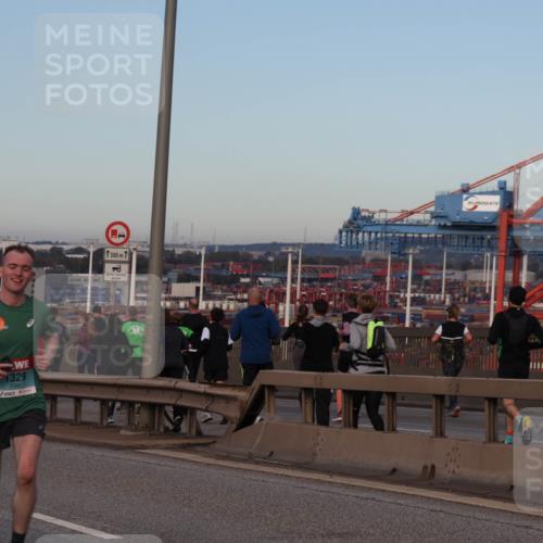 03.10.2024 - Köhlbrandbrückenlauf Matties Gatica Varas http://msf.ph/oto/7209074 03.10.2024 09:34:55 Position 2 1329, 500 meine-sportfotos.de