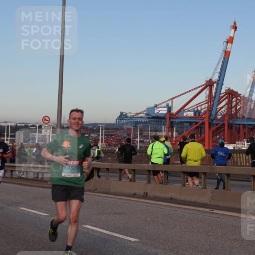 03.10.2024 - Köhlbrandbrückenlauf Matties Gatica Varas http://msf.ph/oto/7209129 03.10.2024 09:34:57 Position 2 2696, 500, 1, 1329 meine-sportfotos.de