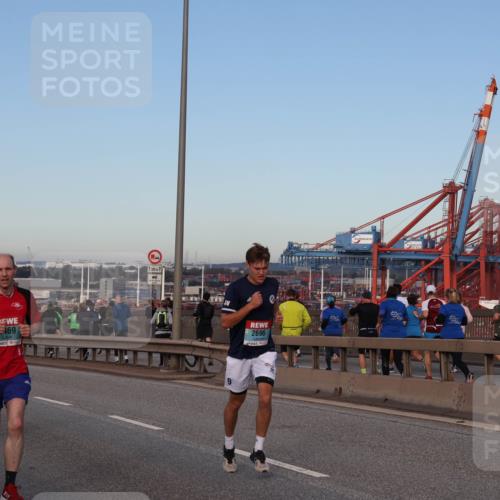 03.10.2024 - Köhlbrandbrückenlauf Matties Gatica Varas http://msf.ph/oto/7209191 03.10.2024 09:34:59 Position 2 1500, 1016, 69, 500, 2696 meine-sportfotos.de