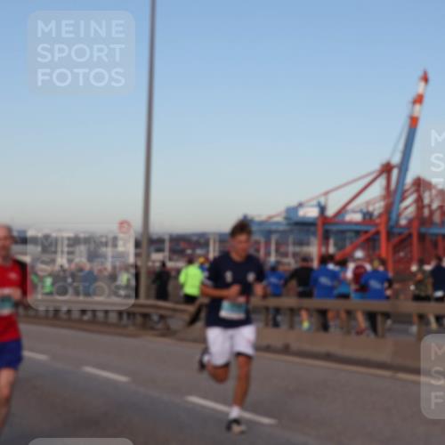 03.10.2024 - Köhlbrandbrückenlauf Matties Gatica Varas http://msf.ph/oto/7209197 03.10.2024 09:34:59 Position 2 100 meine-sportfotos.de