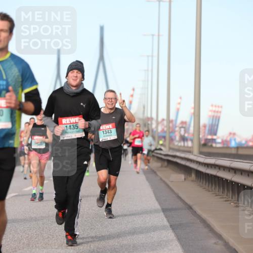 03.10.2024 - Köhlbrandbrückenlauf Fuchs,  Jonas http://msf.ph/oto/7209258 03.10.2024 09:44:25 Position 3 1170, 1435, 1343 meine-sportfotos.de