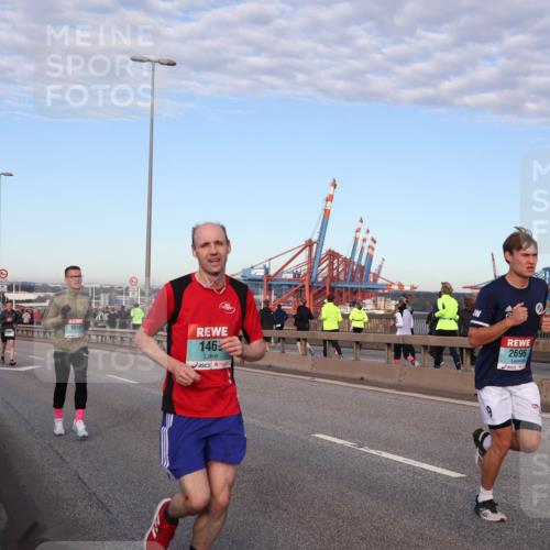 03.10.2024 - Köhlbrandbrückenlauf Matties Gatica Varas http://msf.ph/oto/7209259 03.10.2024 09:35:01 Position 2 1016, 146, 2696 meine-sportfotos.de