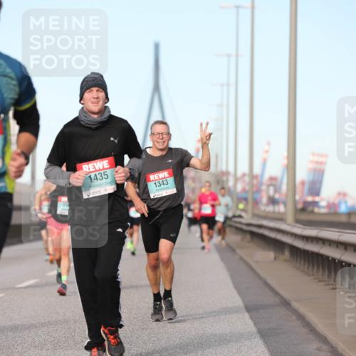 03.10.2024 - Köhlbrandbrückenlauf Fuchs,  Jonas http://msf.ph/oto/7209295 03.10.2024 09:44:26 Position 3 2007, 1170, 1435, 1343 meine-sportfotos.de