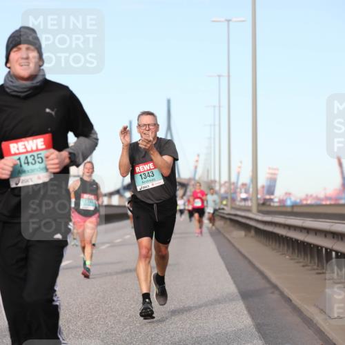 03.10.2024 - Köhlbrandbrückenlauf Fuchs,  Jonas http://msf.ph/oto/7209362 03.10.2024 09:44:28 Position 3 1435, 6, 1193, 1343 meine-sportfotos.de