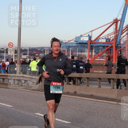 03.10.2024 - Köhlbrandbrückenlauf Matties Gatica Varas http://msf.ph/oto/7209365 03.10.2024 09:35:07 Position 2 500, 1255 meine-sportfotos.de