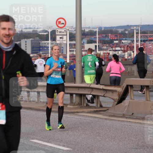 03.10.2024 - Köhlbrandbrückenlauf Matties Gatica Varas http://msf.ph/oto/7209631 03.10.2024 09:35:22 Position 2 1109, 1500, 1, 1132 meine-sportfotos.de