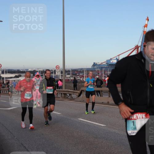 03.10.2024 - Köhlbrandbrückenlauf Matties Gatica Varas http://msf.ph/oto/7209706 03.10.2024 09:35:24 Position 2 500, 067, 1140, 1478, 1197, 1, 6353 meine-sportfotos.de