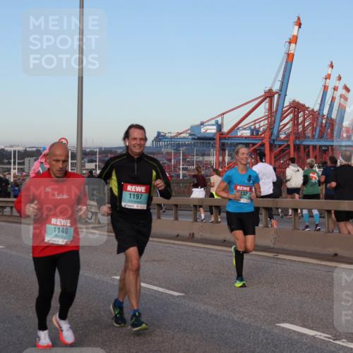 03.10.2024 - Köhlbrandbrückenlauf Matties Gatica Varas http://msf.ph/oto/7209747 03.10.2024 09:35:26 Position 2 1067, 1140, 1197, 132 meine-sportfotos.de