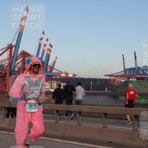 03.10.2024 - Köhlbrandbrückenlauf Matties Gatica Varas http://msf.ph/oto/7209855 03.10.2024 09:35:29 Position 2 1478 meine-sportfotos.de