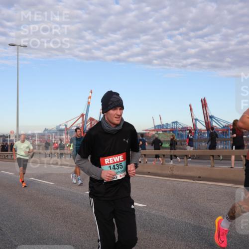 03.10.2024 - Köhlbrandbrückenlauf Matties Gatica Varas http://msf.ph/oto/7210040 03.10.2024 09:35:35 Position 2 1435, 153 meine-sportfotos.de