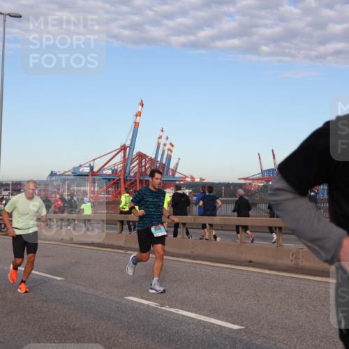 03.10.2024 - Köhlbrandbrückenlauf Matties Gatica Varas http://msf.ph/oto/7210050 03.10.2024 09:35:35 Position 2 143 meine-sportfotos.de