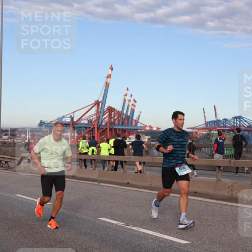 03.10.2024 - Köhlbrandbrückenlauf Matties Gatica Varas http://msf.ph/oto/7210091 03.10.2024 09:35:36 Position 2 1170, 1066 meine-sportfotos.de